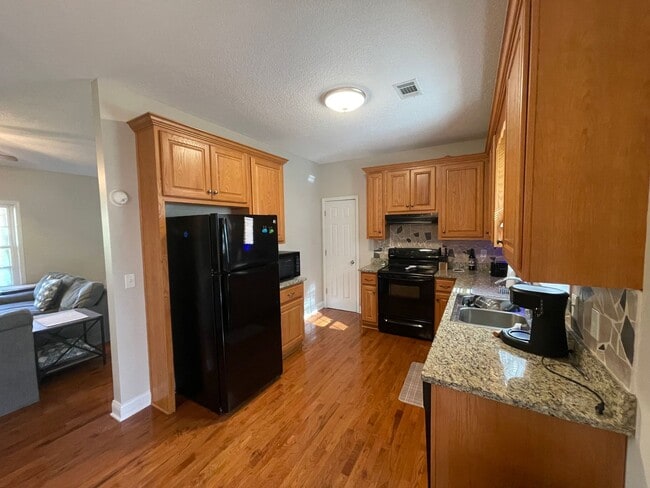 Photo - Beautiful 3 Bed/2 Bath Home in Seneca!