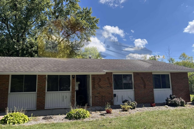 Building Photo - 62 Kenwick Dr Rental