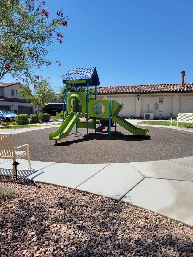 Photo - Beautiful 2 story with Roof Top Deck