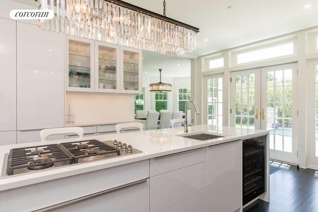 Photo - 148 Meeting House Ln