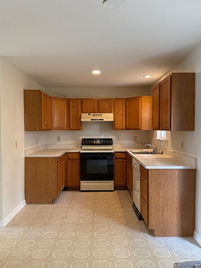 Photo - Collegeville 3 Bed / 1.5 Bath Twin Home