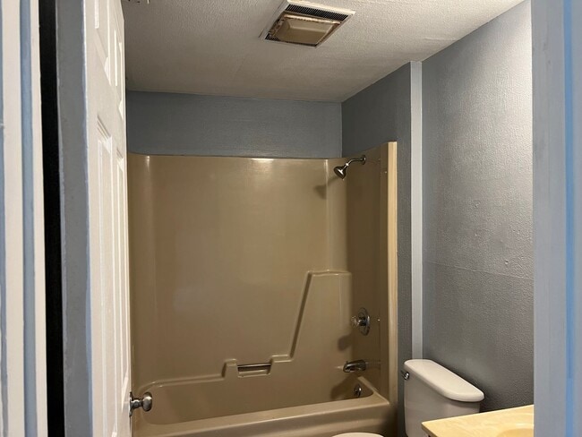 Photo - 155 Tamarack Dr Unit 155 Tamarack Dr  3