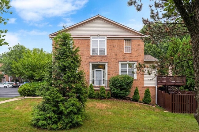 Photo - 6139 Donival Sq
