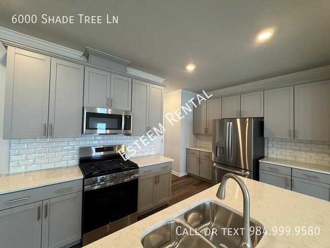 Photo - 6000 Shade Tree Ln