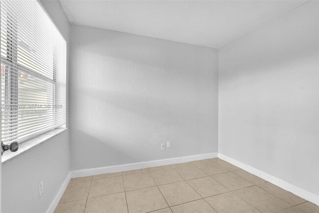 Photo - 400 NW 65th Ave Unidad 213