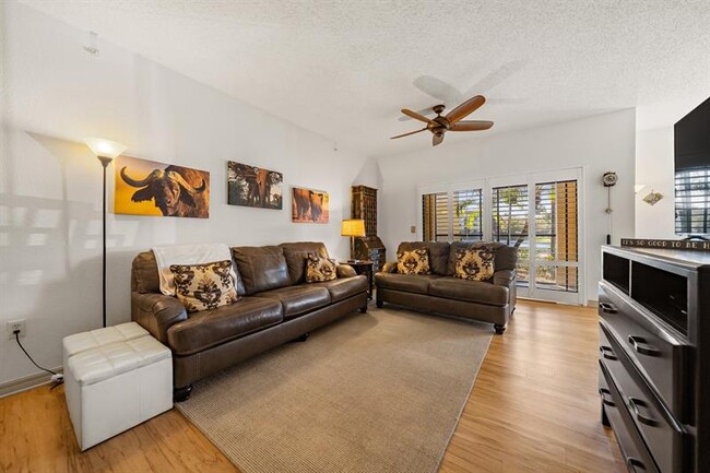 Photo - 3019 Alcazar Pl Unit 107