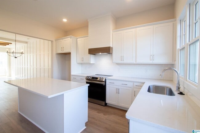 Photo - 1188 Windsor Sq