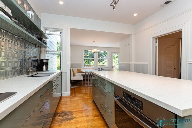 Photo - Castro: UNFURNISHED Top Floor Flat w/ Private Deck, W/D in unit & Garage Parking Unit 170 Eureka St.