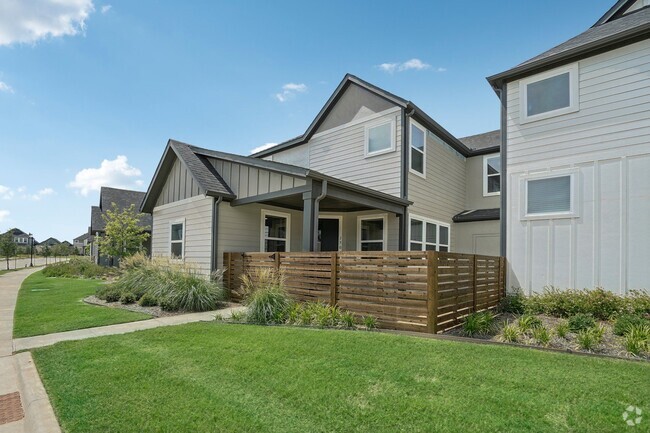 Building Photo - Canvas at Denton Rental