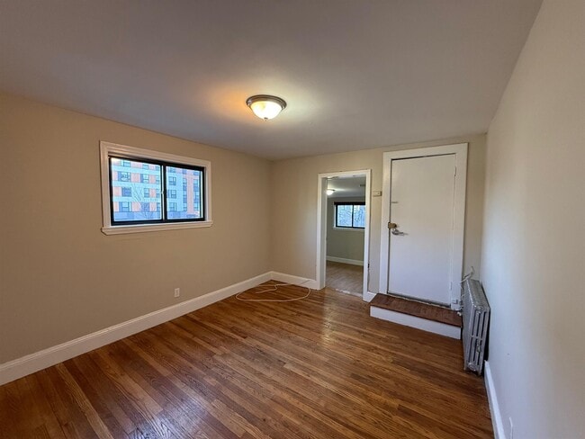 Photo - 50 Bishop Allen Dr Unidad 1A