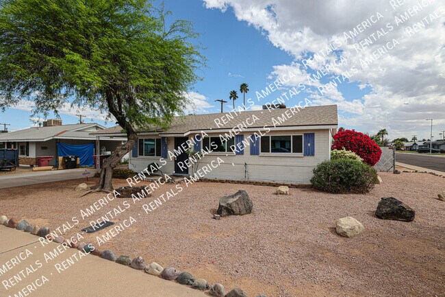 Photo - 7401 E Belleview St