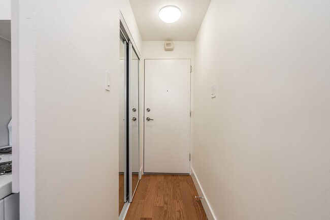 730 St Clarens Ave Unit 711