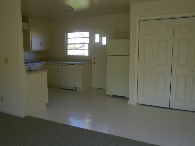 Photo - 165 Hiawassee Ave