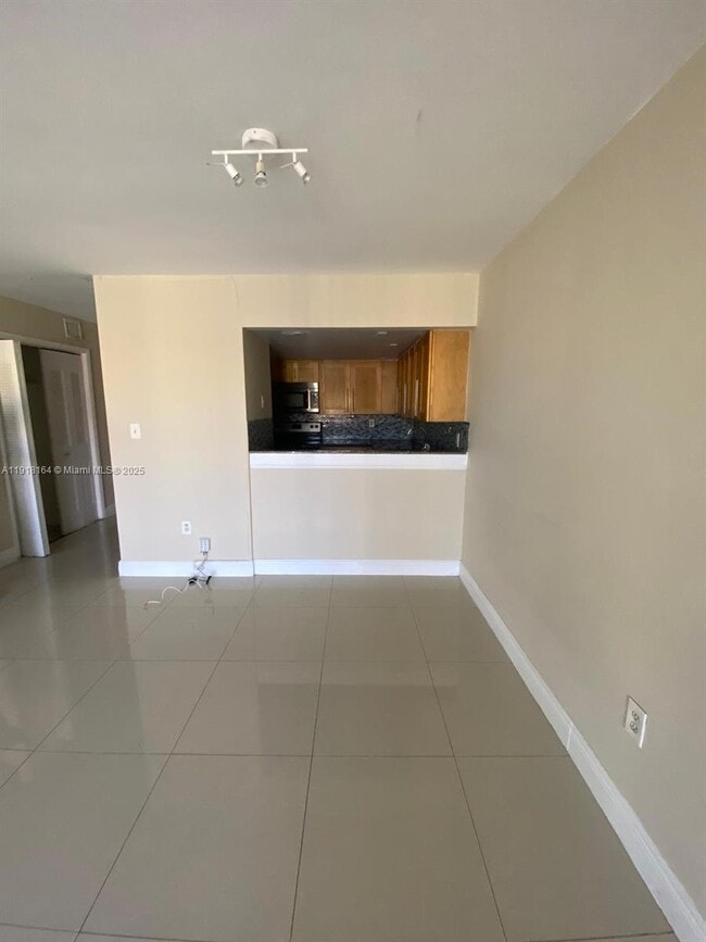 Photo - 6970 NW 186th St Unit 3-410