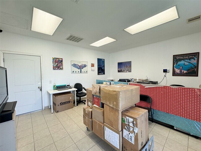 Photo - 12317 Bellaire Blvd