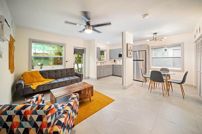 Photo - 847 NE 16th Ave Unit ID1369651P