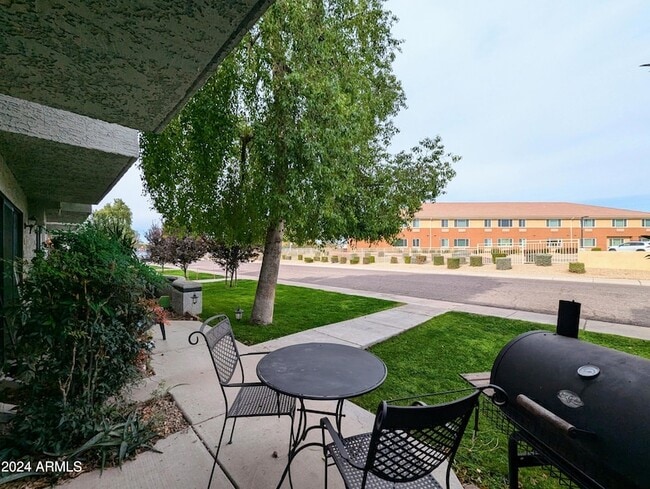 Photo - 18239 N 40th St