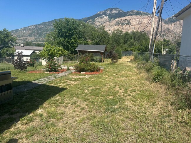 Photo - Great Tri-level home mountian views
