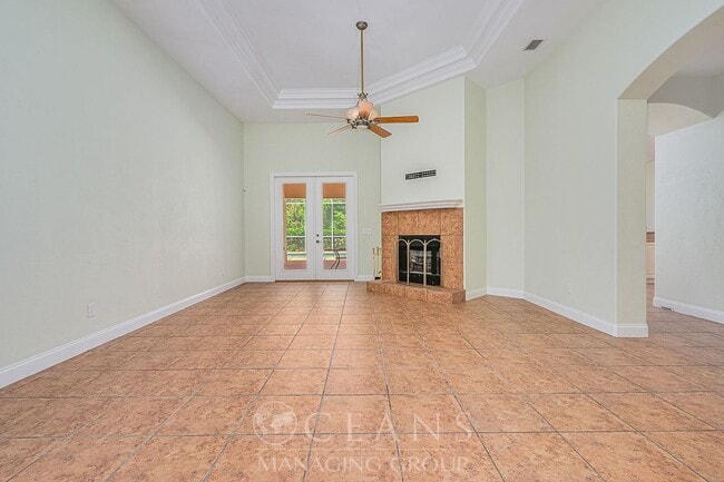 Photo - Spacious 4 Bedroom Pool Home in Ormond Lakes