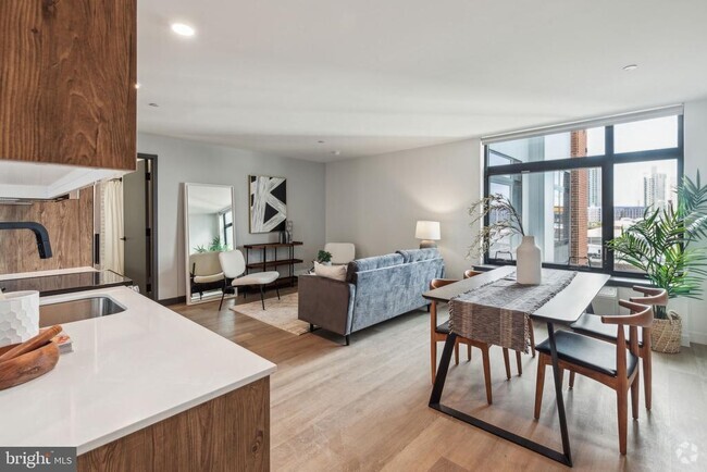 Building Photo - 1122 Frankford Ave Unit B2 Rental