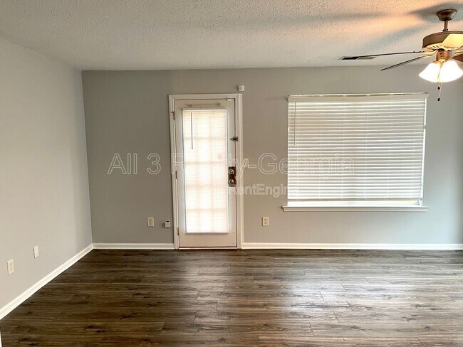 Photo - 101 Prattling Ct