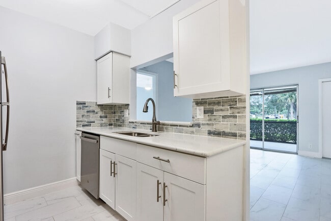 Photo - 6313 Chasewood Dr Unit B