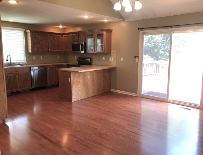 Photo - 2132 Shenandoah Dr