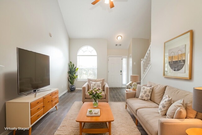 Photo - 2843 Warhorse Pl