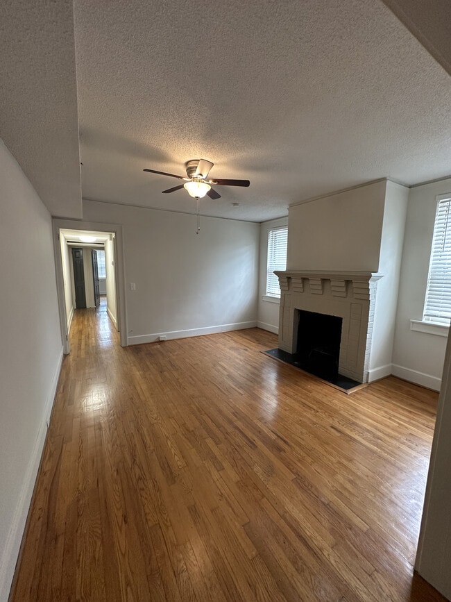 B2 - Living Room - The Carolinian