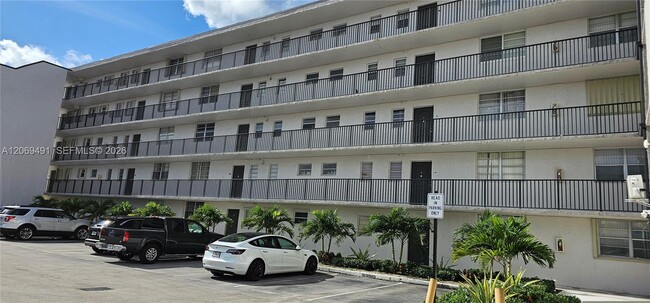 Building Photo - 14170 SW 84th St Unit 402-F