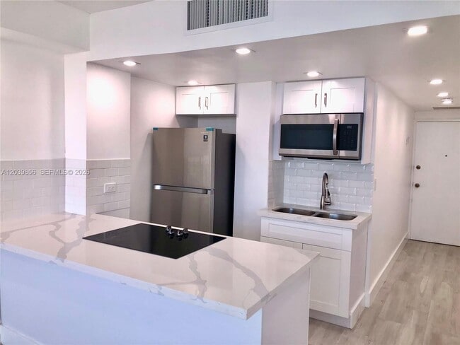 Photo - 905 Brickell Bay Dr Unit 2029