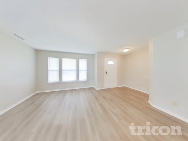 Photo - 5624 W Littleton Dr