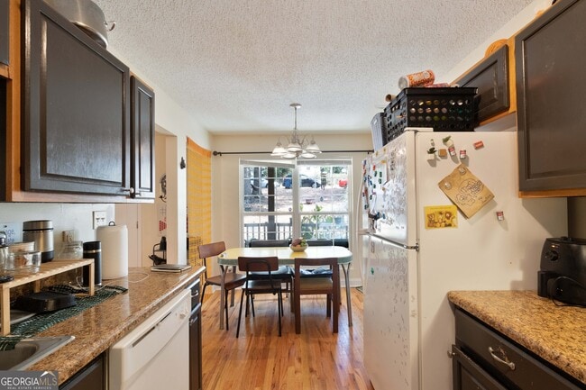 Photo - 162 Herring St