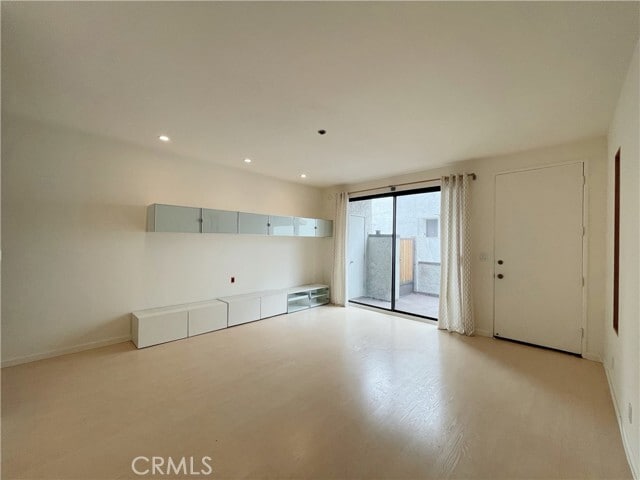 Photo - 314 Monterey Rd Unidad 23