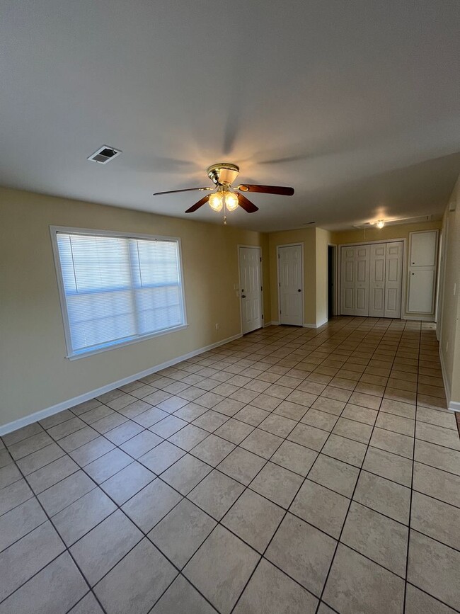 Photo - 3943 Greenpond Rd