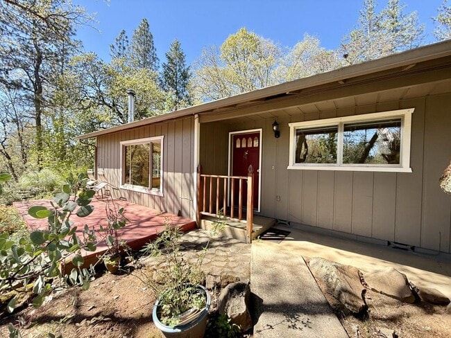 Building Photo - 9042 Monument Dr