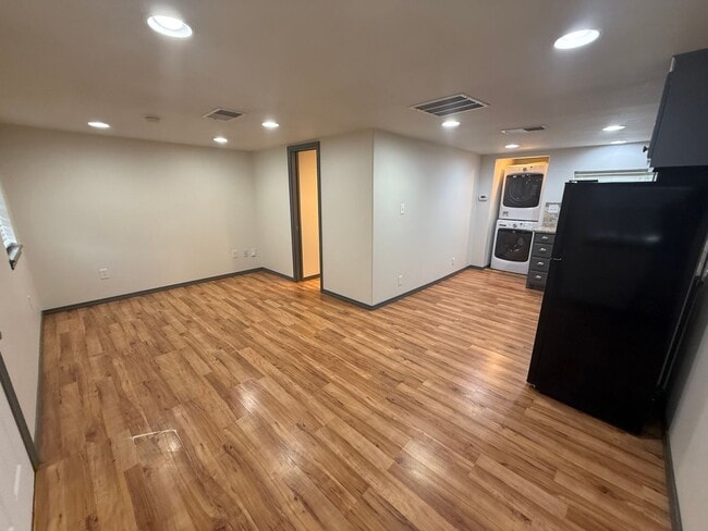 Photo - 2618 22 Unit 2618 22nd Rear