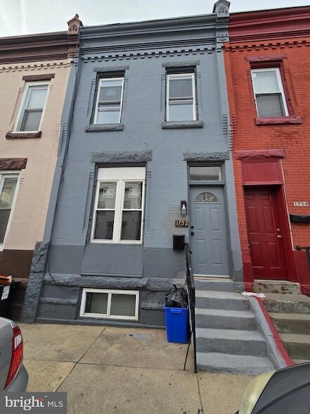 Photo - 1752 N Newkirk St