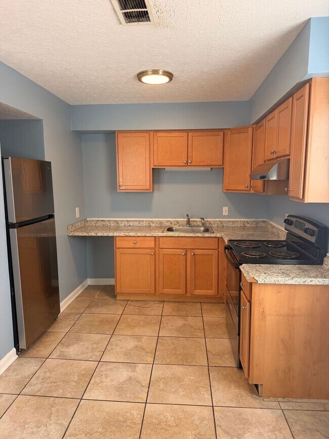 6321 Lenawee St Unit 6321 Lenawee Street Apt C3
