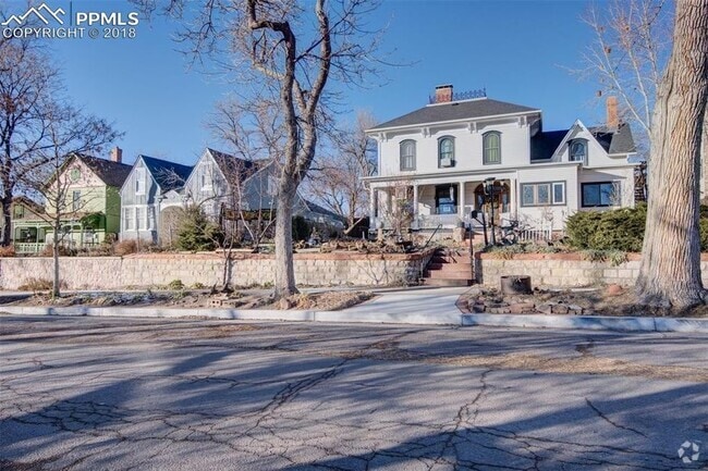 Building Photo - 840 E Kiowa St Rental