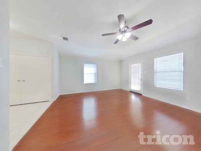 Photo - 12809 Carpenter Ln