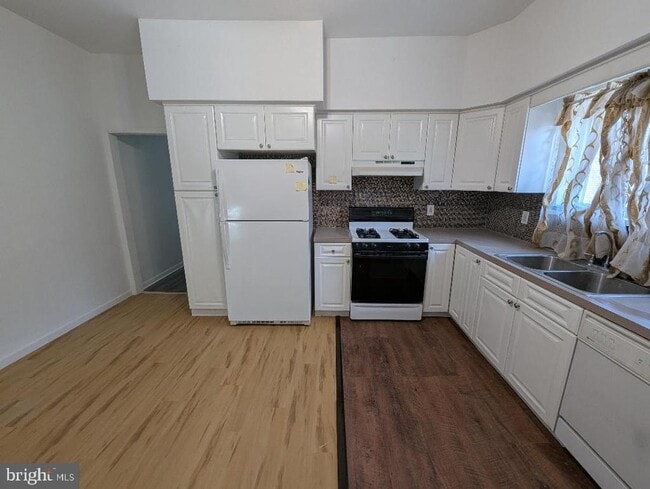 Photo - 7158 Torresdale Ave