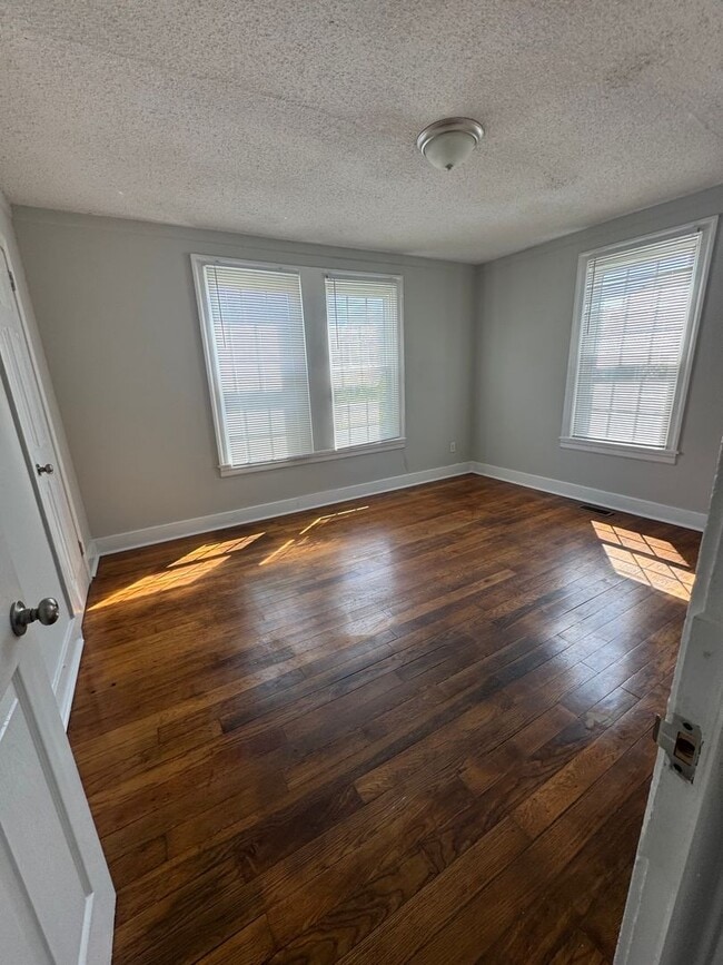 Photo - Cozy 2 Bedroom, 1 Bath Home – $1,000/Month