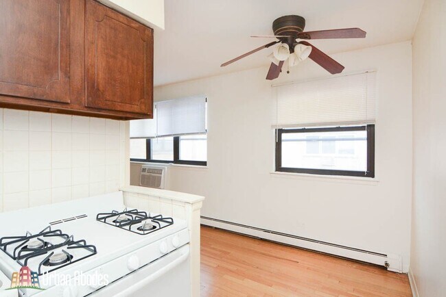 Photo - 531 W Aldine Ave Unit M03B