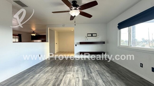 Photo - 15577 Tacony Rd