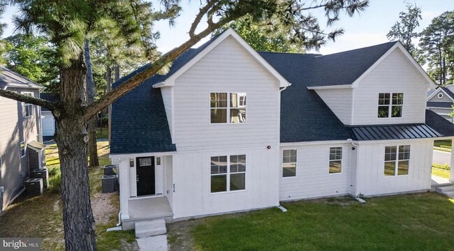 Photo - 214 Chandler St