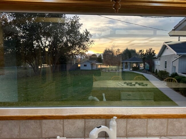 Photo - 3bd 3bth Home-1 Acre on the Water!