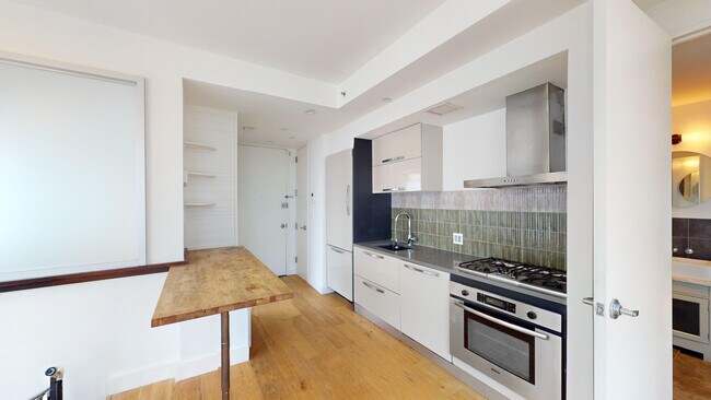 Photo - 69 Berry St Unidad L1