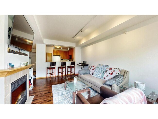 Photo - 560 N 2nd St Unit 300