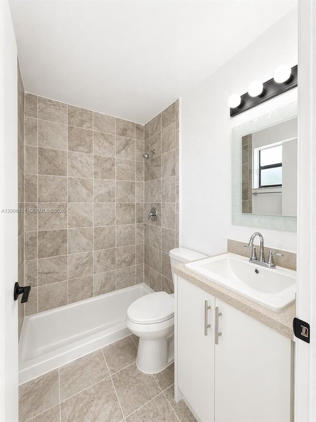 Photo - 3204 San Remo Cir